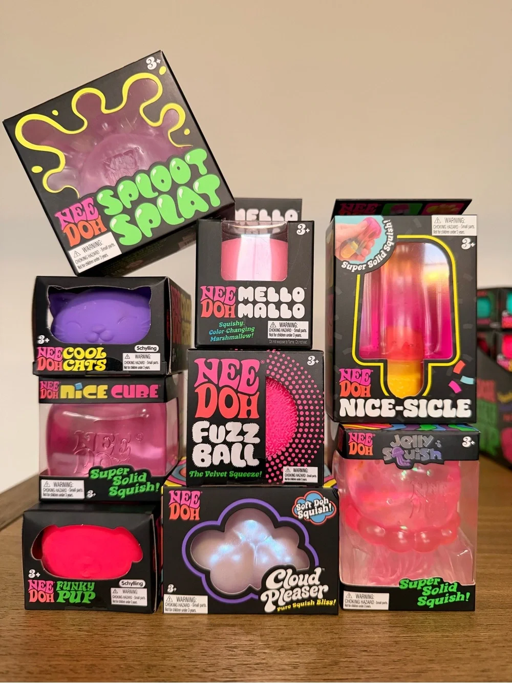 NeeDoh Bundle of 8 + 1 bonus! Cloud, Popsicle, Jelly Squish & more! SHIPS FREE!